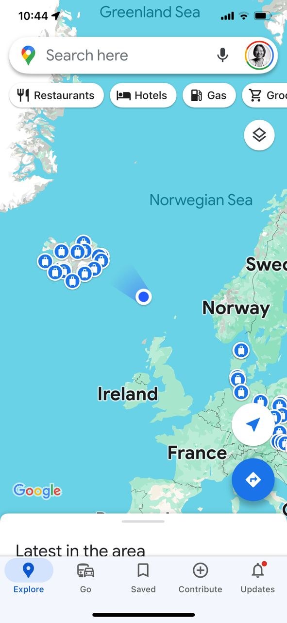 Google Maps screenshot showing Tuzi and Toyotaki in the middle of the sea